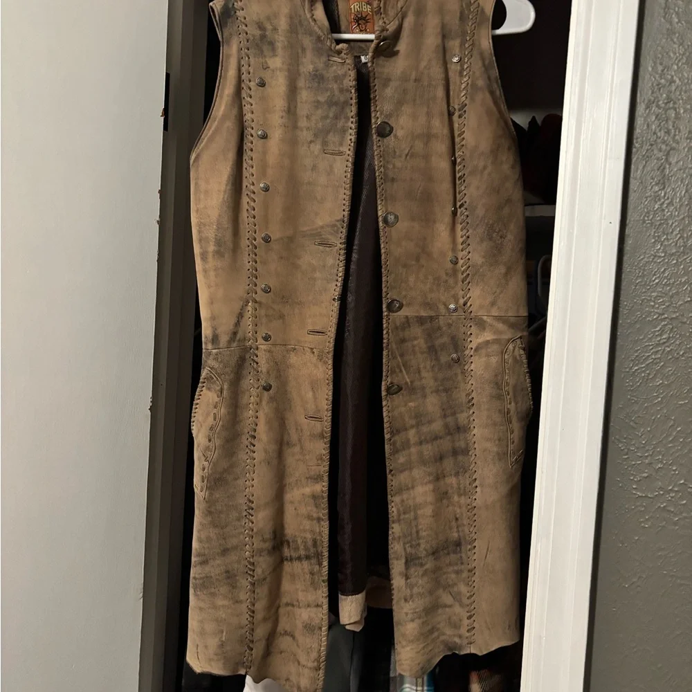 Tribe Leather Sleeveless Vest - Picture 5 of 5